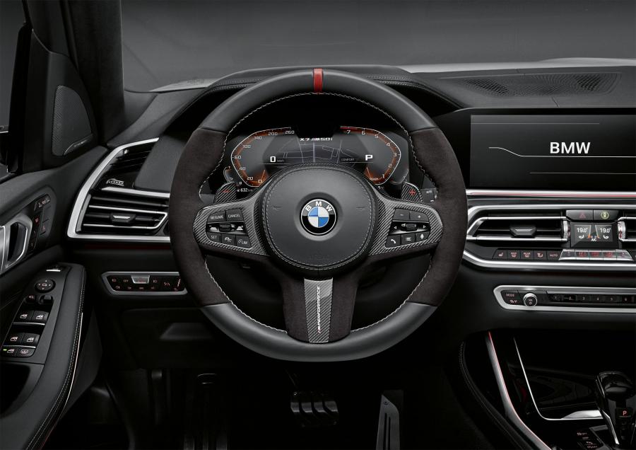 Торпедо BMW X7 M Performance Parts (G07) 2019 года  (WW) (фото 2 из 4)